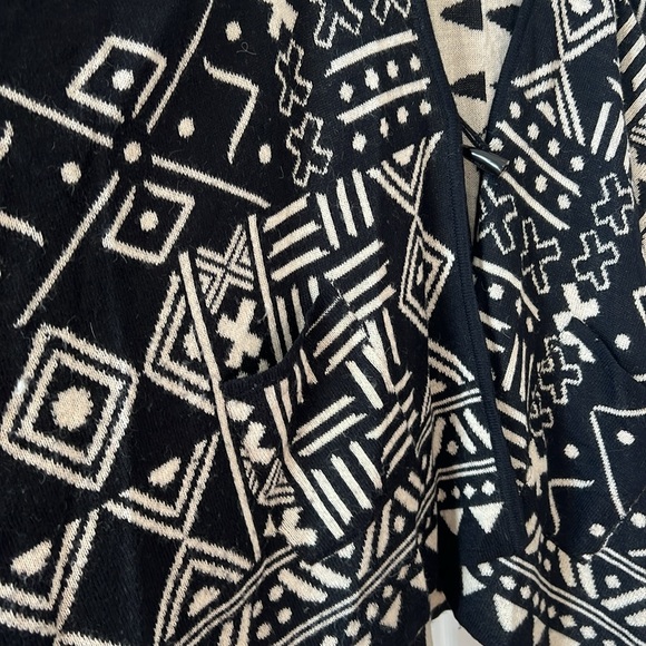 Dolce Vita Alpaca Cape/Poncho one size - Picture 5 of 6